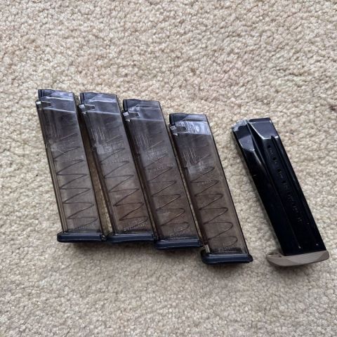 M&P 9mm Magazines 17rd