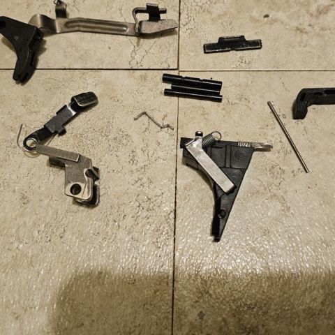 Glock 19 g4 oem frame parts