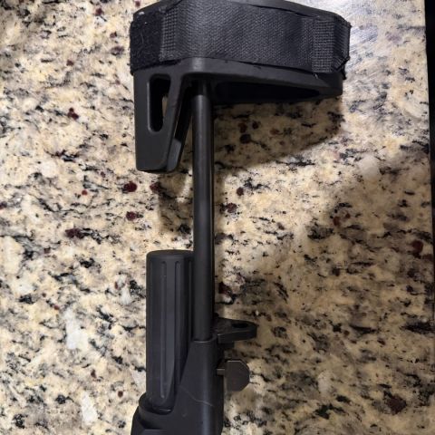 Maxim defense 1913 brace 