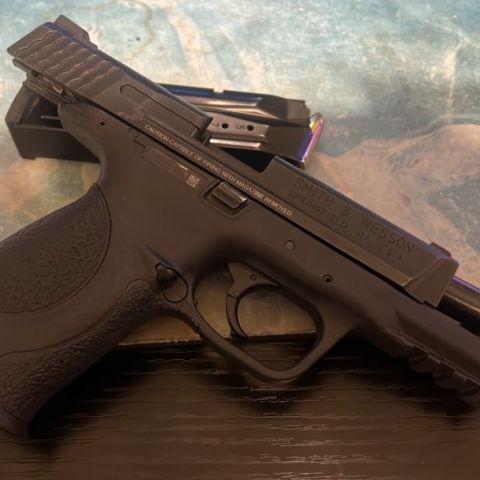 Looking for Gen 3/4 Glock 19