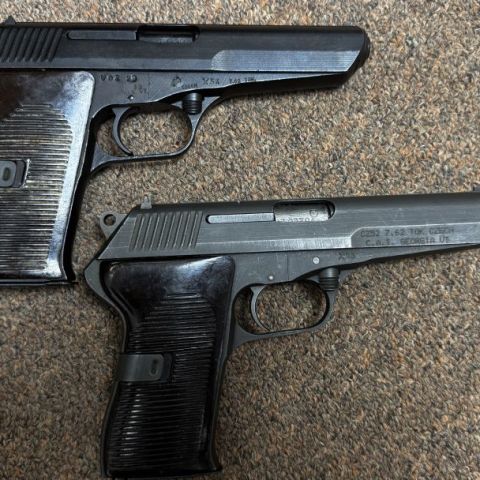 Vz 52 pistols