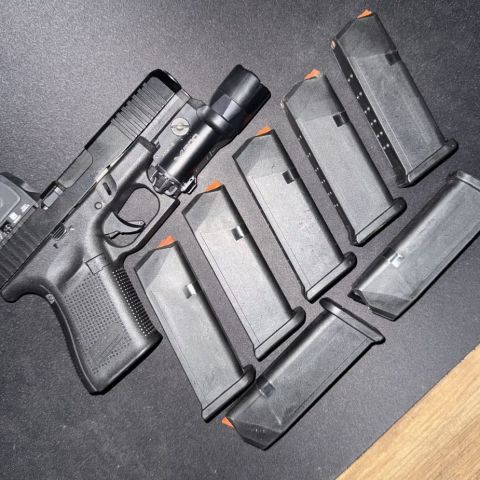 Glock 19.5 w/ RCR and more 