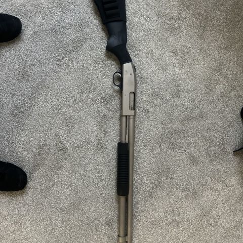 Mossberg 590 Mariner