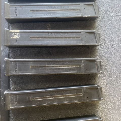 HK UMP 40 30 Round Sticks