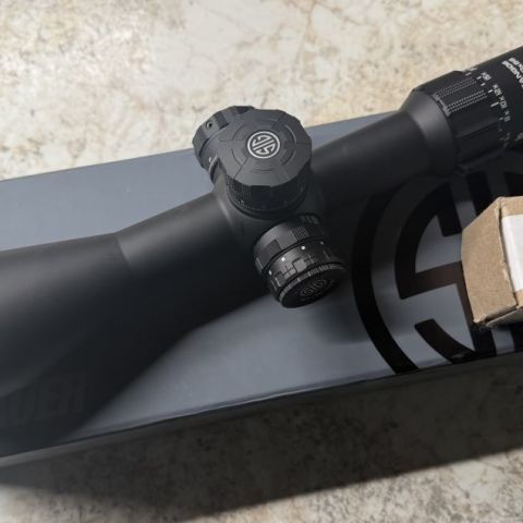 Sig Tango6 5-30x56 MRAD DEV-L