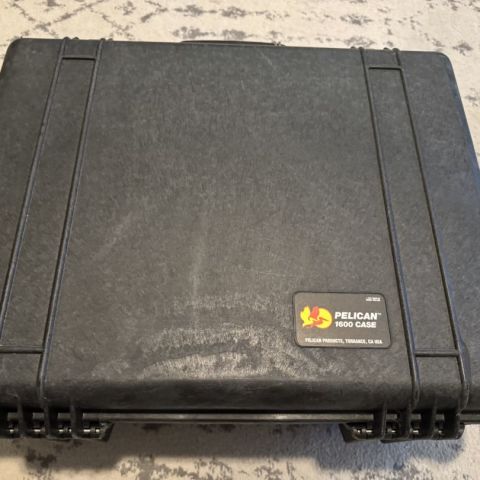 Pelican 1600