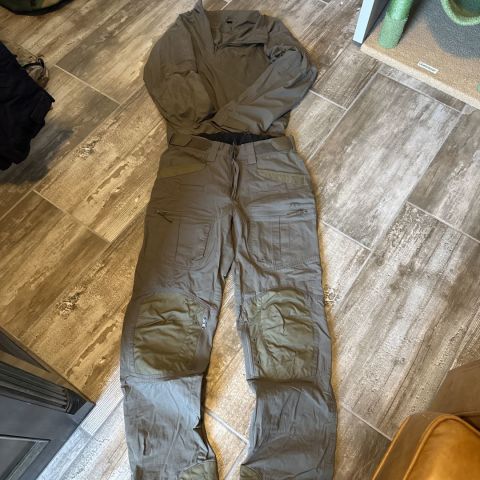 Mantle Clothing Mod1 Set 