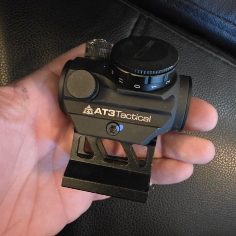 At3 tactical red dot