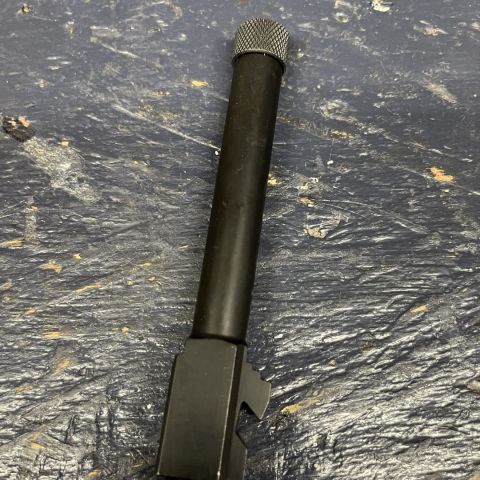 Glock 17 threaded barrel 