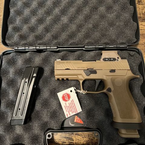 SIG M18X w/ Romeo M17 Optic