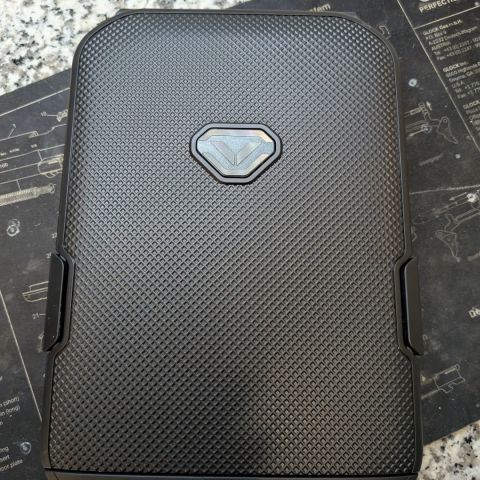 VAULTEK LifePod 10 Compact