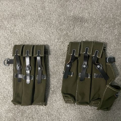 REPRODUCTION MP40 Ammo Pouches