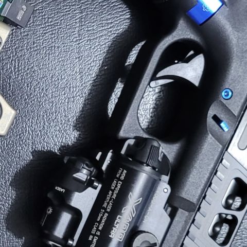 Surefire x400 U A green