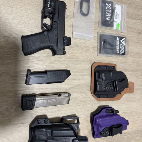 Glock 43x w/ Extras