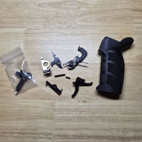 MR556A4 (Trigger,Safety,Grip)