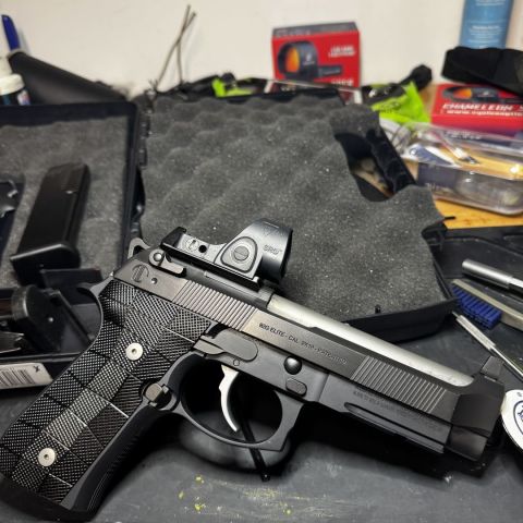 Langdon Beretta 92 with SRO