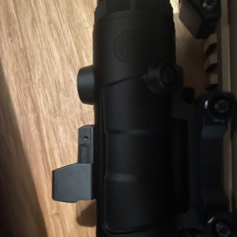 SIG Bravo RDS 4x32 with Romeo Z in box