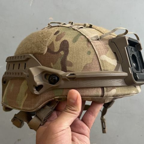 Revision P2 midcut helmet L