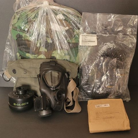 Serbian M2F Gas Mask Bundle
