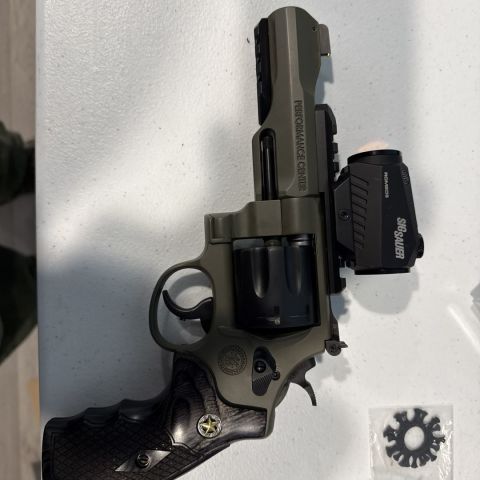 S&W trr8 327 357 Moss 