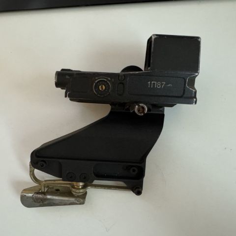 Russian 1P87 w/ Mount