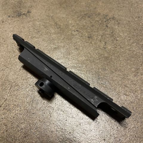 Ultralux Carry Handle Pic Rail