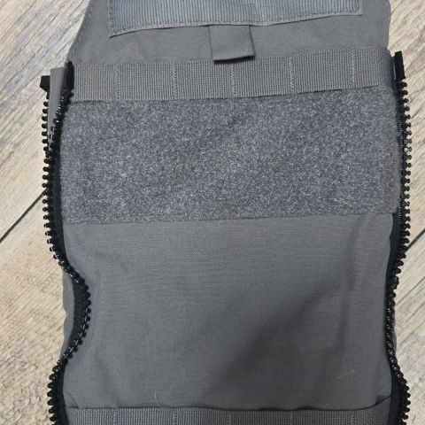 Ferro Hydration Carrier 