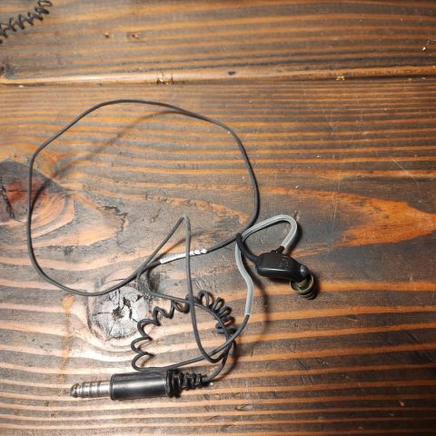 Invisio Earpiece/Bone mic
