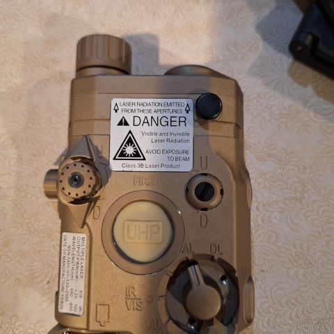 peq-15 LA5C- aluminum body