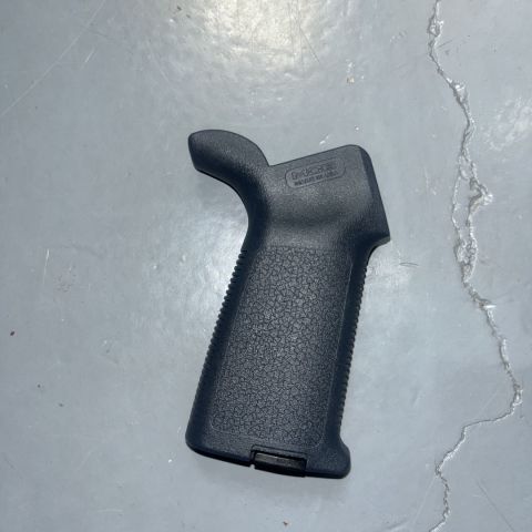 Magpul MOE grip