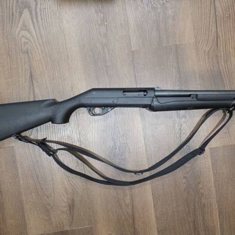 Police Trade In Nova Entry