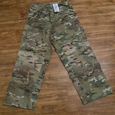 Level 6 pants medium 50 shipped