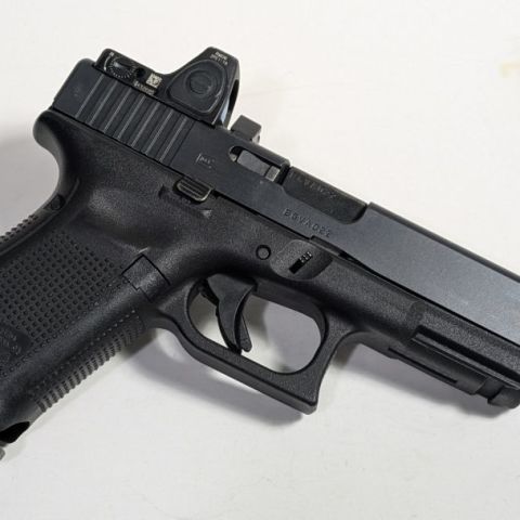 Glock 19 Gen 5 + RMR