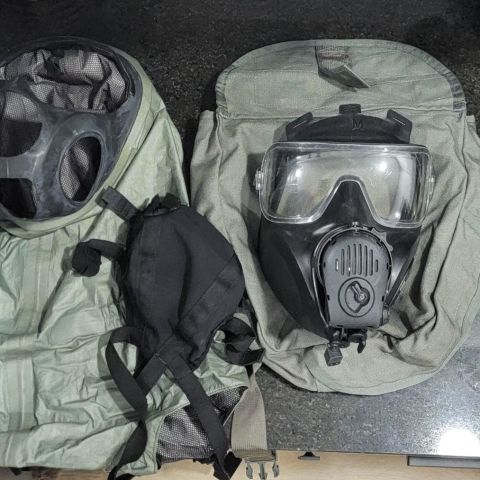 M53 Gas mask 