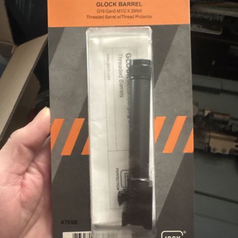 Glock 19 gen 5 oem threaded 