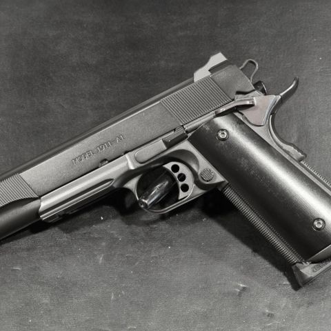Rock River Arms Custom 1911