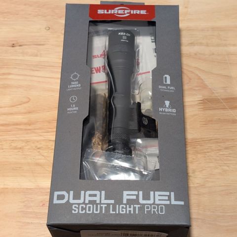 BNIB Surefire M640DF Scout Pro