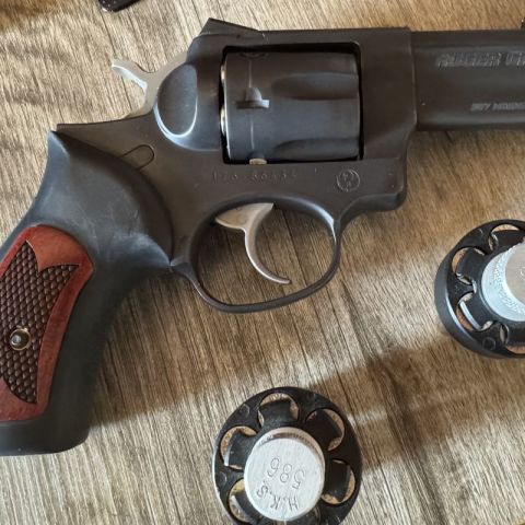 Ruger GP100 Wiley Clapp