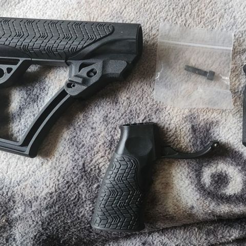 Daniel Defense furniture kit.