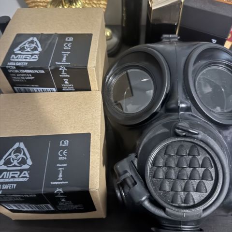 MIRA Safety CM-7M CBRN+2xPcans