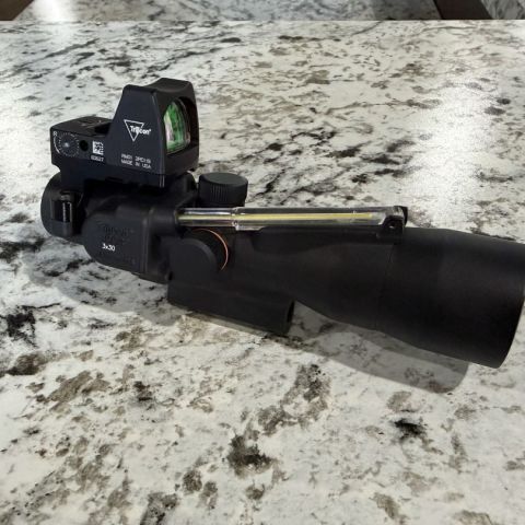 Trijicon ACOG 556 TA33 RMR 01