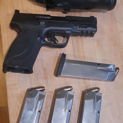 PRICE DROP Smith and wesson M&P 10mm 