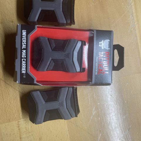 Pitbull mag pouches 
