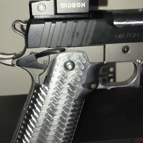 WTT polished Steel Cheely