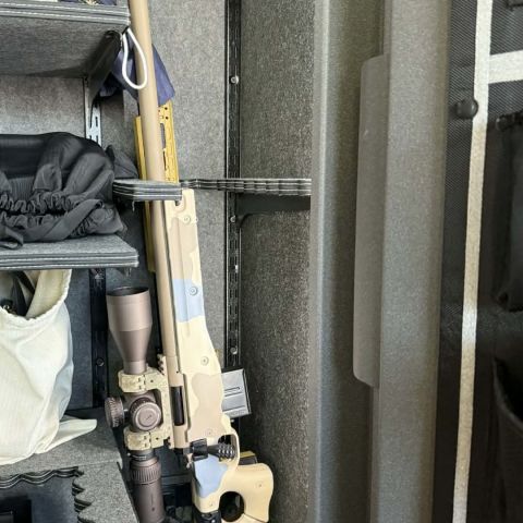 Aics 2.0 thumb hole chassis.