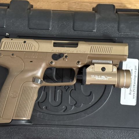FN five Seven MK2 + Extras