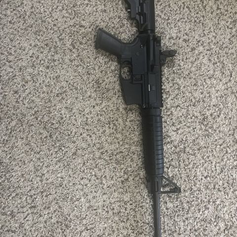 Ruger Ar 15 unfired 500$