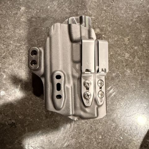 Velo Lux AIWB for M&P 2.0