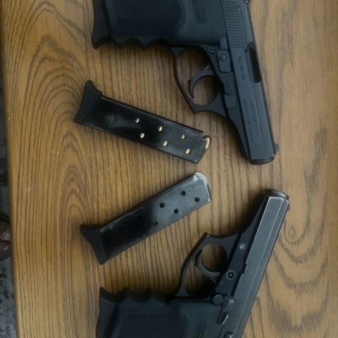 "akimbo" Bersa Thunder 380