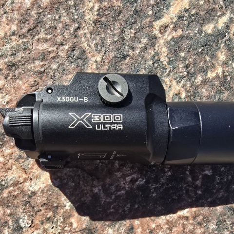 Surefire X300U w/extras 